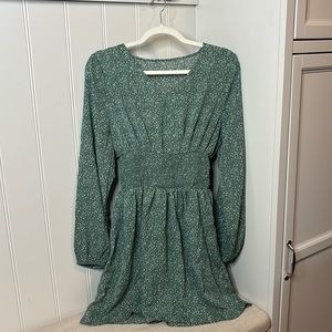 Unbranded long-sleeve dress, size Medium